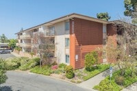 Building Photo - Cozy 1-bedroom Condo for Rent- Parkmont!