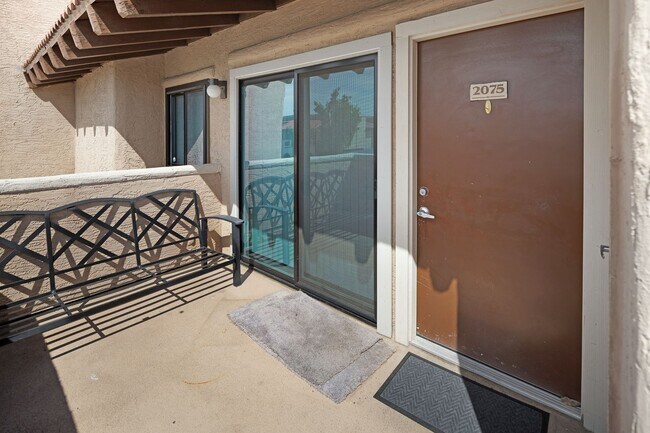 Building Photo - Wonderful 2 bed/2 bath