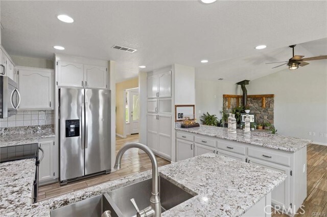 Building Photo - 13150 Montecito Rd