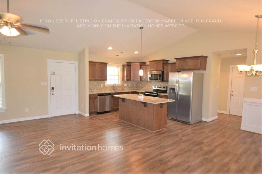 Building Photo - 55 Imperial Dr