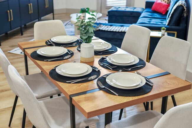 Building Photo - 13701 Montfort Dr