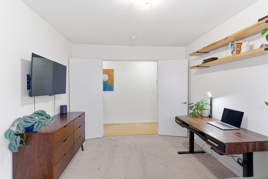 Building Photo - 1439 Chapin St NW