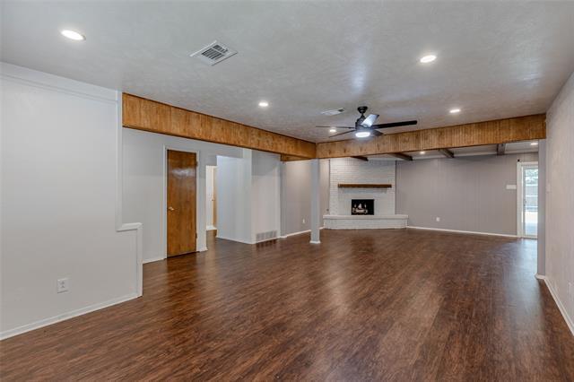 Building Photo - 5016 Emerald Lake Dr