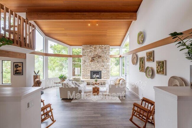 Building Photo - 18 Deer Stalker Path