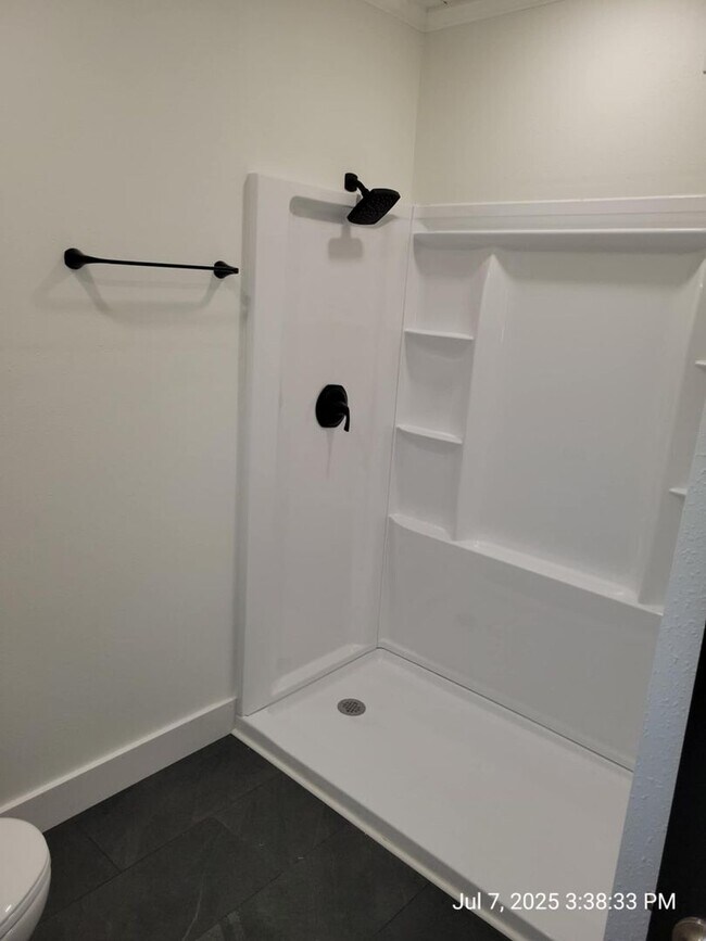 Building Photo - 4 Bedroom Historic Residential Unit Near Downtown Pensacola