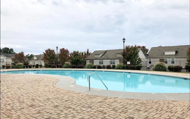 Building Photo - PRE-LEASING FOR AUGUST 10TH, 2026!