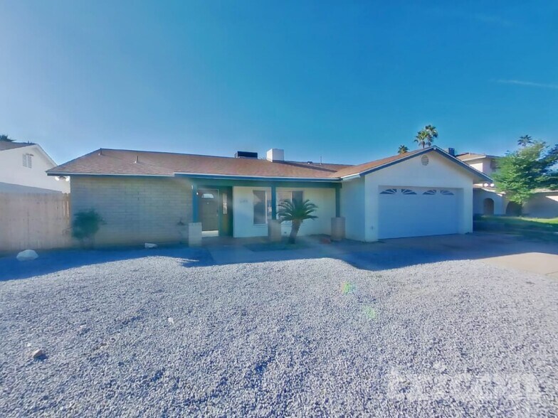 Primary Photo - 4809 W Cochise Dr