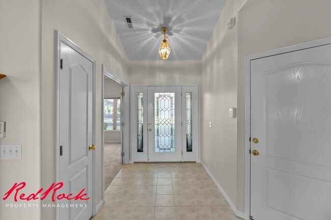 Building Photo - Newly Updated 2 Bedroom Home in Washington!