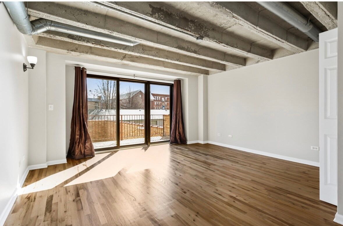 Building Photo - 809 E 40th St