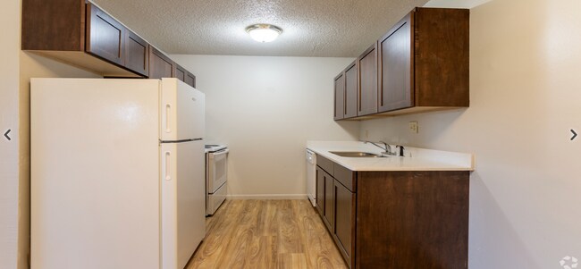 Building Photo - Renovated Apartment- Great OKC Location