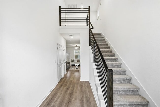 Building Photo - 2907 Tavern Dr