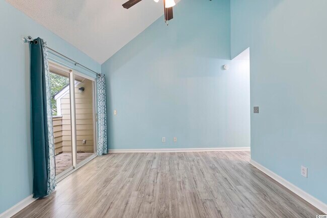 Building Photo - 421 Cambridge Cir