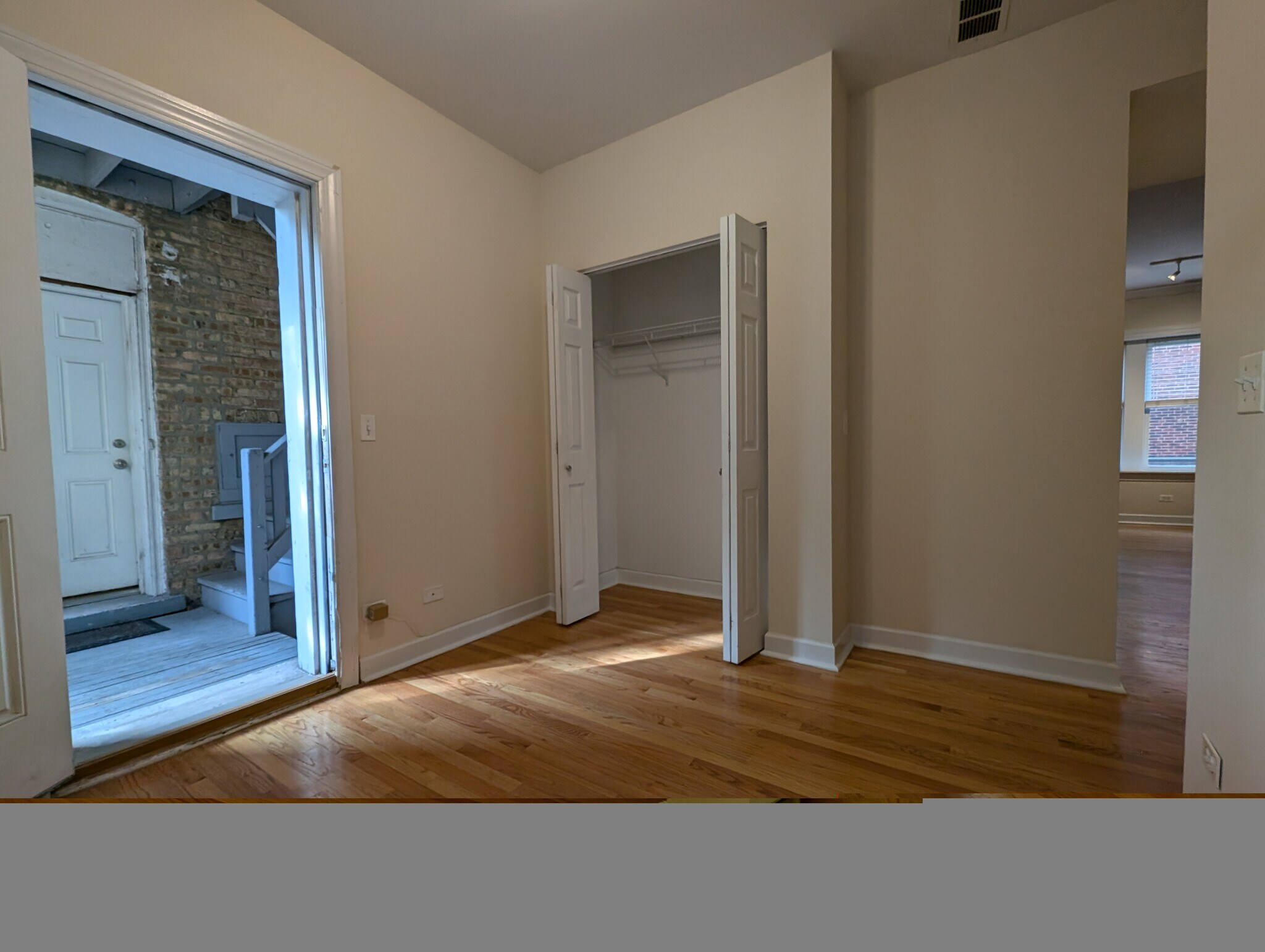 Building Photo - 3246 N Clifton Ave