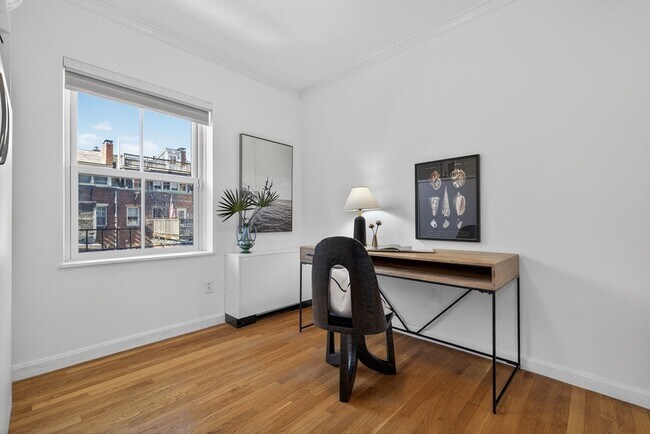 Building Photo - 17 Bowdoin St