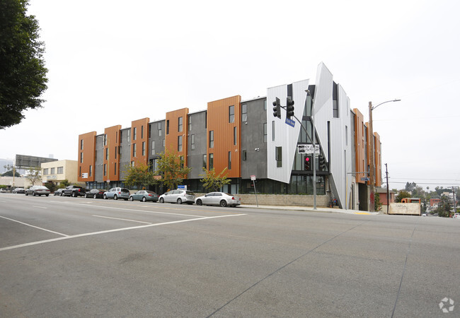 Building - Copper Designer Lofts