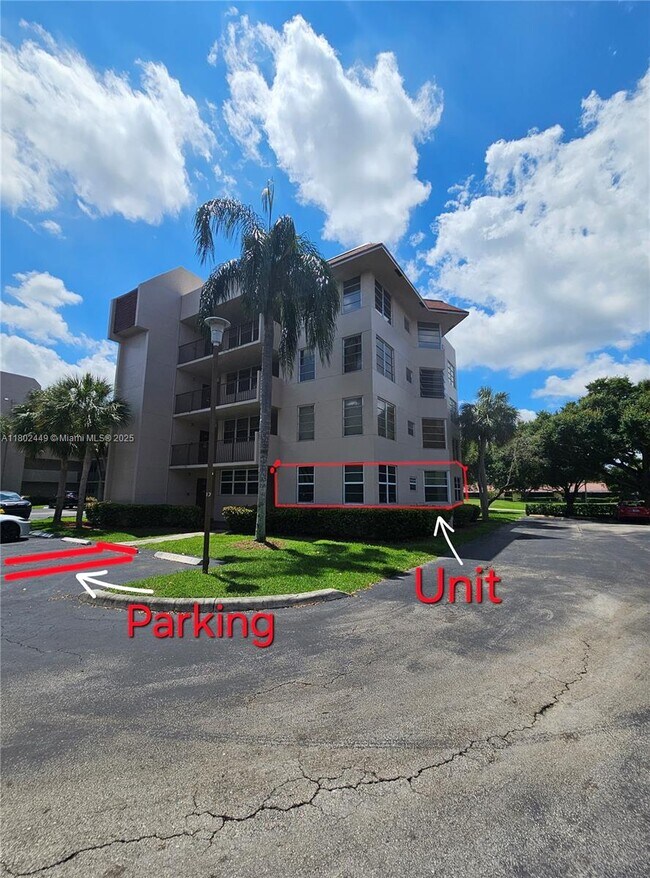 Building Photo - 9520 Seagrape Dr