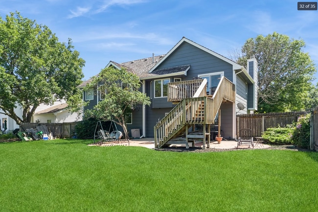 Building Photo - Desirable Clive Home with Easy Metro Access