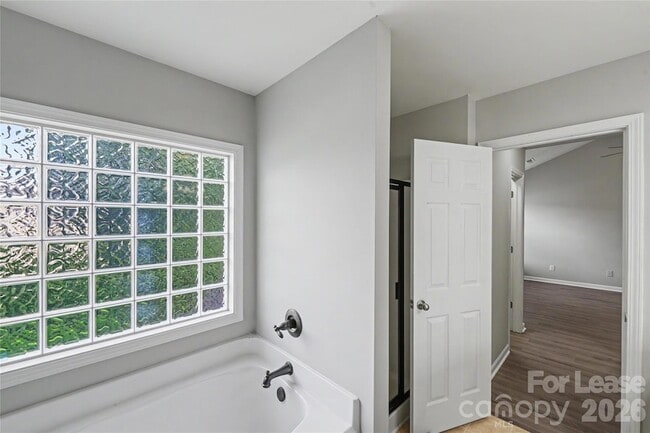 Building Photo - 3111 Gloxinia Rd