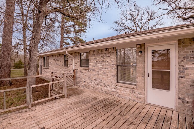 Building Photo - 4 Barre Ln