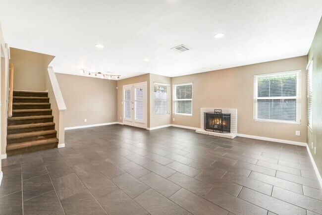 Building Photo - Modern Comfort Meets Timeless Style in a Beautifully Updated Las Vegas Home!