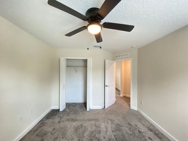 Building Photo - 4442 Seven Canyons Dr