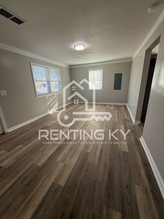 Building Photo - Newly Renovated 3-Bed, 1-Bath House!