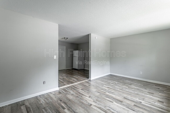 Building Photo - 603 Mountain Trail