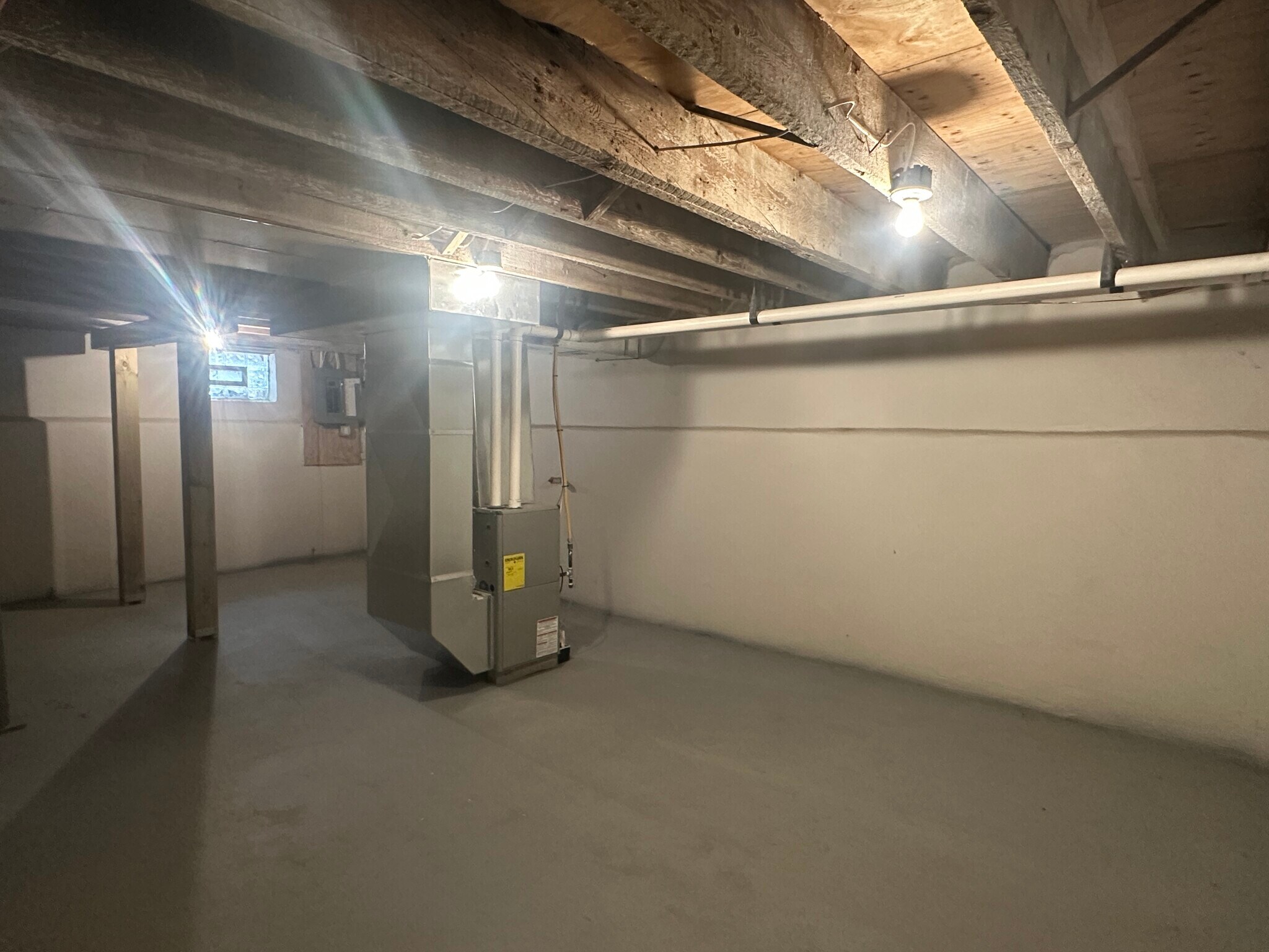 Building Photo - 1326 Morton Ave