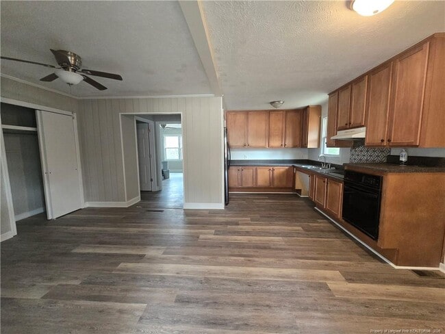 Building Photo - 1606 Gilmore St