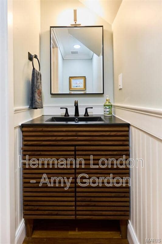 Building Photo - 3258 Walter Ave