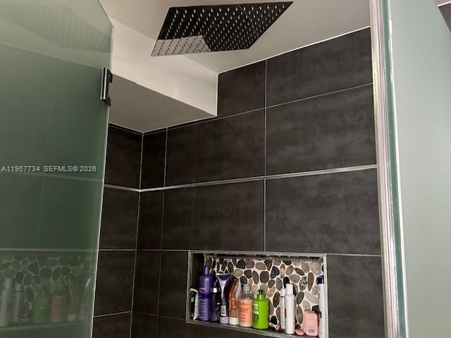 Building Photo - 18041 Biscayne Blvd