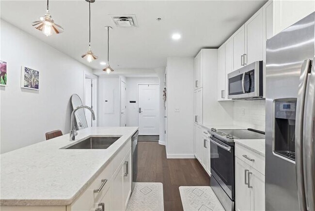 Building Photo - 2545 Penn Ave