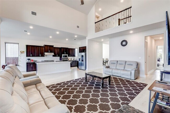 Building Photo - 212 Charbono St