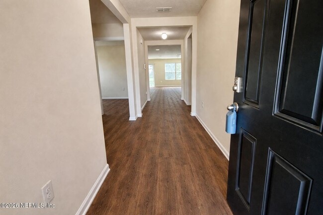 Building Photo - 234 Cody St