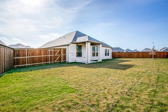 Building Photo - 313 Ember Cir