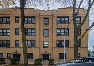 Building Photo - 6055 N Hermitage Ave