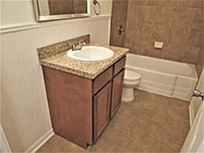 Building Photo - AUG 2026 MOVE IN! UPDATED 2/2 HOUSE IN BRYAN