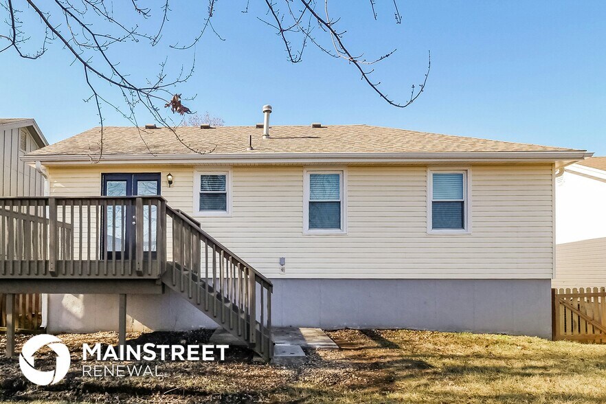 Building Photo - 11301 N Marsh Ave