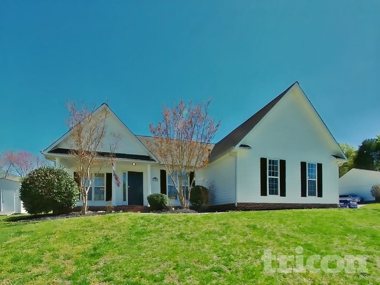 Building Photo - 1207 Piney Church Rd