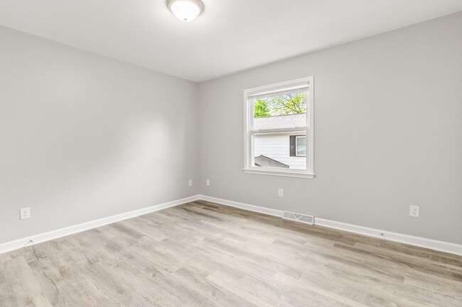 Building Photo - 407 Park Ave