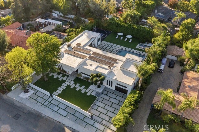 Building Photo - 20141 Wells Dr