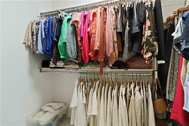 Building Photo - 3000 SW Wentworth Ave