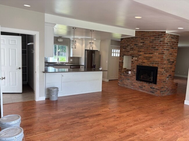Building Photo - Charming Updated Home Near Fernan Lake & D...
