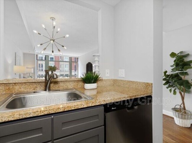 Building Photo - 1150 K St NW