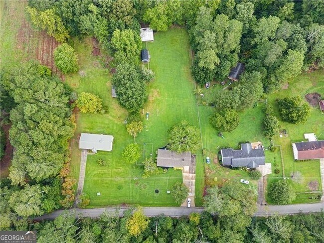 Building Photo - 3020 Land Rd