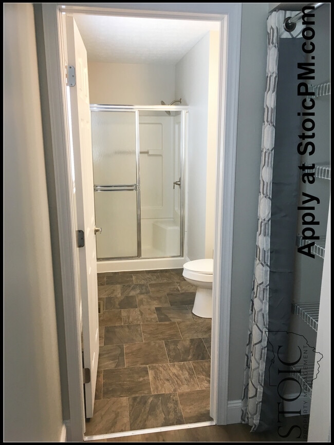 Building Photo - 2810 Raphael Dr