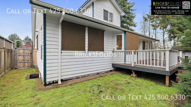 Building Photo - 15638 42nd Ave S