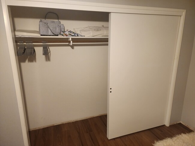 10 ft Closets - 479 Arizona St