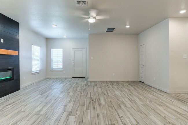 Building Photo - 7048 41st St