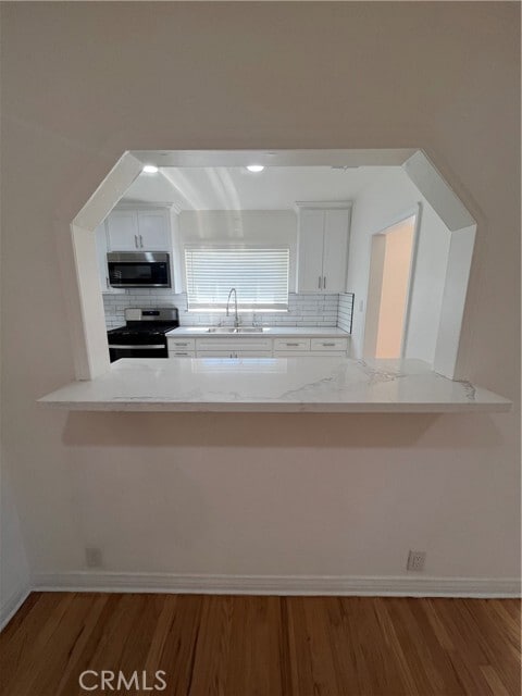Building Photo - 9441 Beverly St